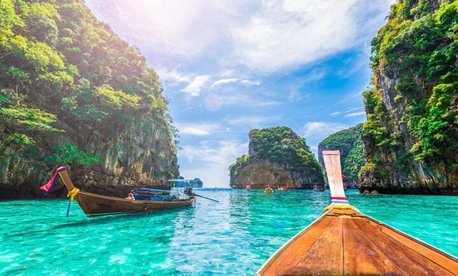 Discover Ko Phi Phi: Your Ultimate Guide to Thailand’s Island Paradise