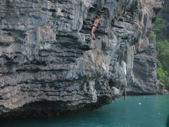 . Deep Water Soloing in Tonsai/Railay :