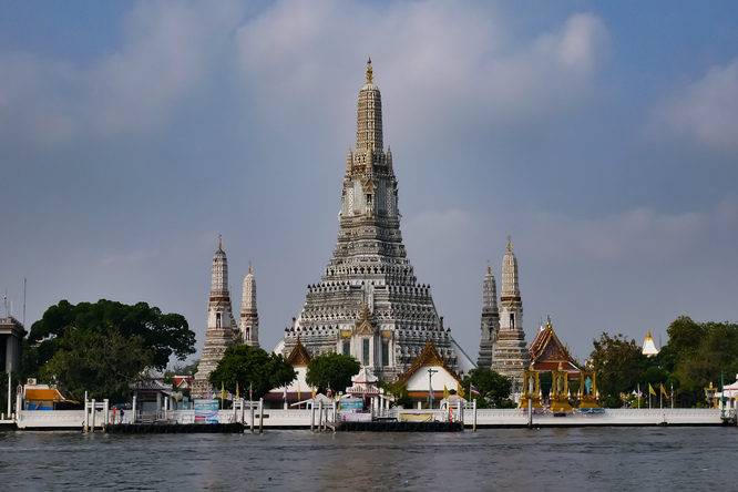 The Temple of Dawn (Wat Arun) is an amazing place in Thailand