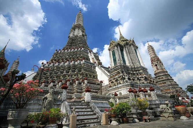 Wat Arun (Temple of Dawn) is an impressive place in Thailand.