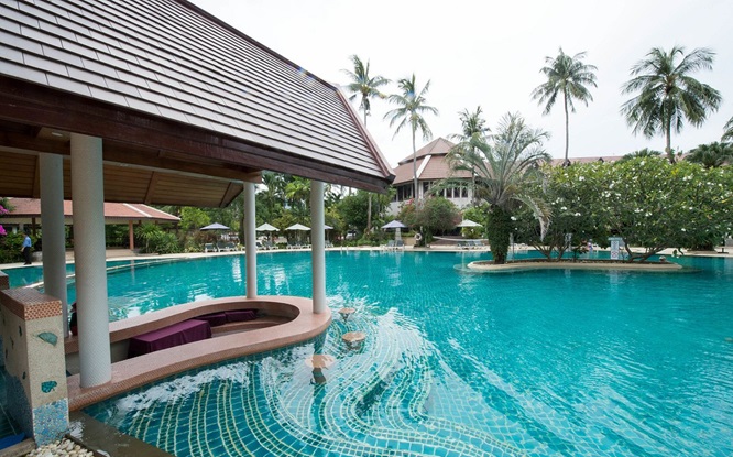 Hotel Duangjitt Resort & Spa: pros, cons, reviews and booking tips for travelers in Thailand. 3. Duangjitt Resort & Spa travel guide: reservations, reviews, pros and cons for vacationers in Thailand.